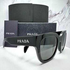 Prada | Accessories | Y2k Prada Gold Brown Butterfly  display picture 2
